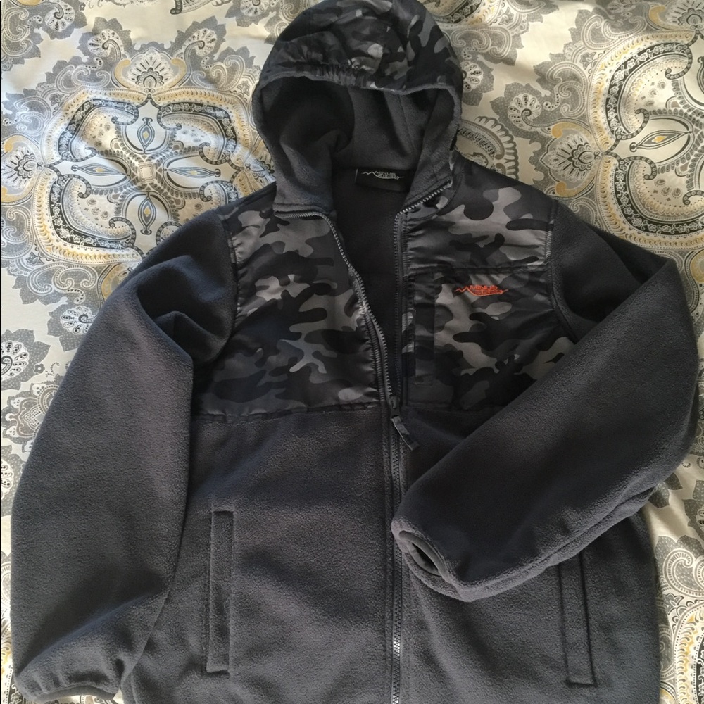 Boys fleece army design jacket. Brand new.